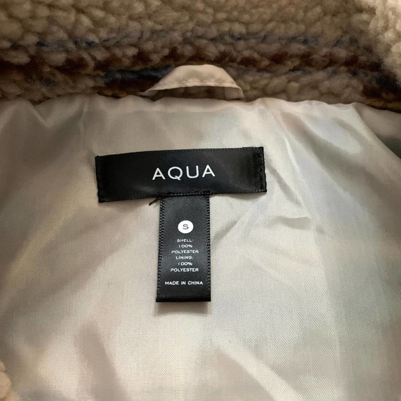 NEW Aqua Bloomingdale's Aztec Tribal Printed Sherpa Teddy Pullover in Beige - Picture 9 of 11